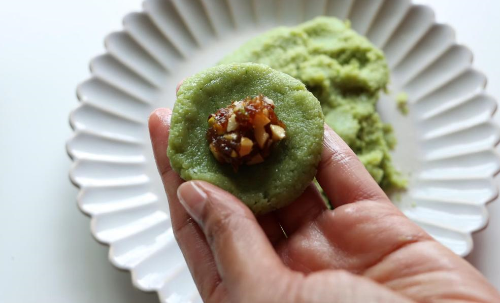 Paan Gulkand Ladoo Recipe