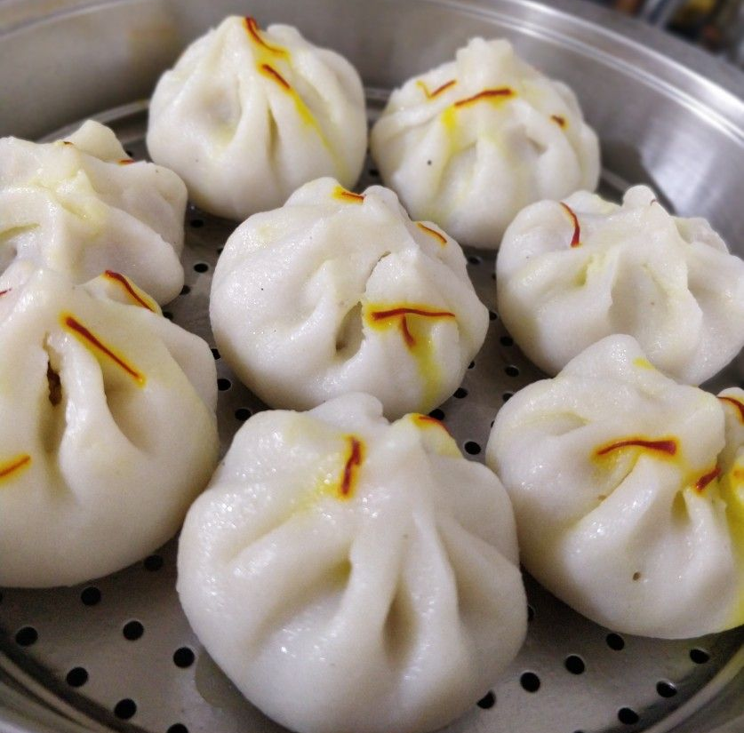 सूजी मोदक