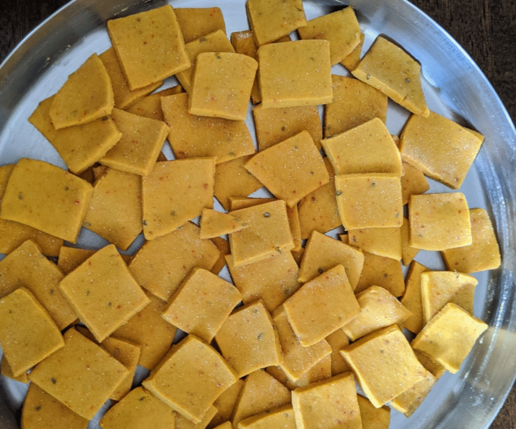 Dal dhokli | दाल ढोकली रेसिपी